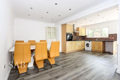 3 bedroom semi-detached house to rent, Collingwood Road, Uxbridge, UB8
