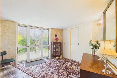 undefined, Dale Drive, Chester, CH2