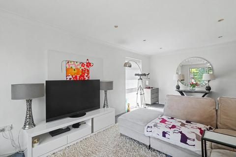2 bedroom apartment for sale, Banks Road, Sandbanks