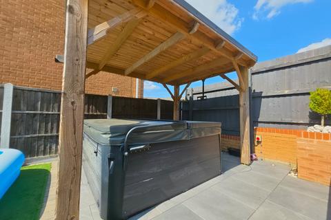 3 bedroom semi-detached house for sale, Darwin Drive, Burslem, Stoke-on-Trent