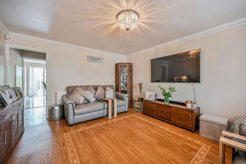 3 bedroom semi-detached house for sale, Hampton Road, Chingford, London, E4
