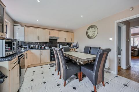 3 bedroom semi-detached house for sale, Hampton Road, Chingford, London, E4