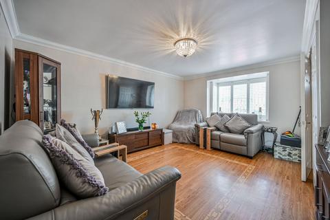 3 bedroom semi-detached house for sale, Hampton Road, Chingford, London, E4