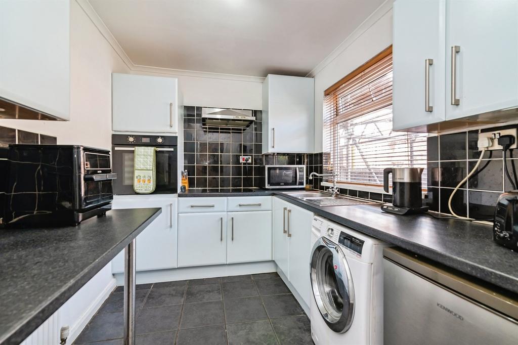 House in Nottingham, Redhill - View 5