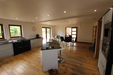 undefined, Muirdrum Farmhouse, Muirdrum by Carnoustie, Angus, DD7 6LE - 2.6 acres of land with a 6-bedroom dwelling house and...