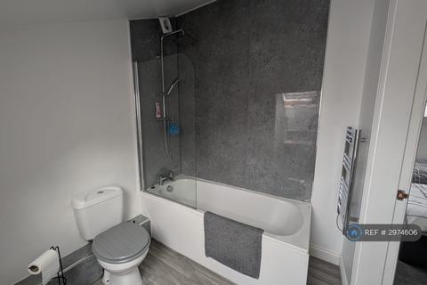 1 bedroom detached house to rent, Albert St, Glossop, SK13