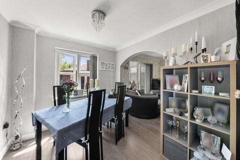 3 bedroom link detached house for sale, Fellowes Close, Hayes