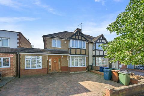 4 bedroom semi-detached house for sale, Parkside Way, Harrow