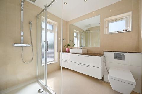 4 bedroom semi-detached house for sale, Parkside Way, Harrow