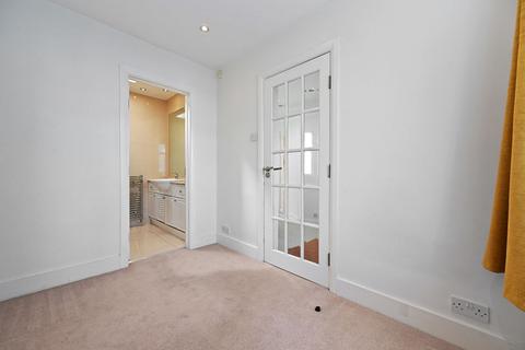 4 bedroom semi-detached house for sale, Parkside Way, Harrow