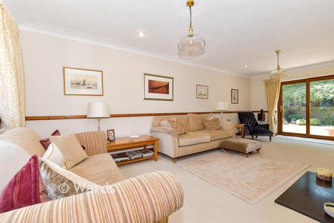 undefined, Woodcote, Ashford TN26