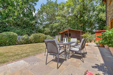 4 bedroom detached house for sale, Woodcote, Ashford TN26