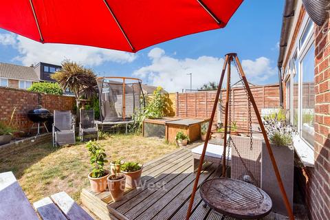 3 bedroom semi-detached house for sale, Kirdford Close, Rustington BN16