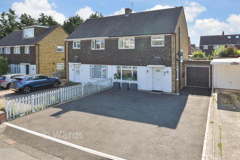 3 bedroom semi-detached house for sale, Rowan Close, Aylesford ME20