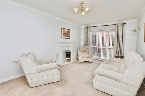 2 bedroom apartment for sale, The Fountains, Ormskirk L39