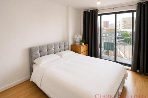 2 bedroom flat to rent, Barking IG11