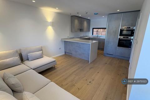 2 bedroom terraced house to rent, Mews Street, London, E1W