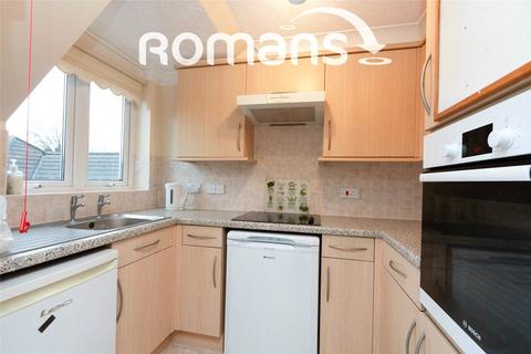 2 bedroom apartment for sale, Clarence Road, Fleet, Hampshire
