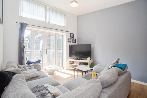 2 bedroom apartment for sale, Eccles Fold, Manchester, M30