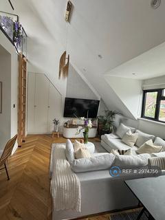 2 bedroom maisonette to rent, Esmond Road, London, W4