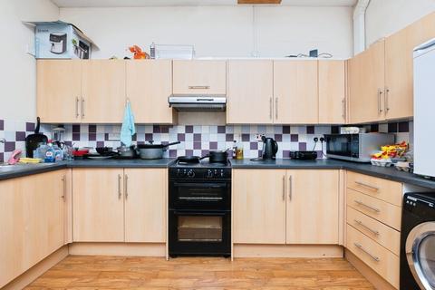 4 bedroom maisonette for sale, Staple Hill Road, Bristol, BS16