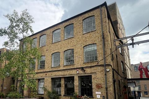 25-27 Hackney Rd London E2 7NX