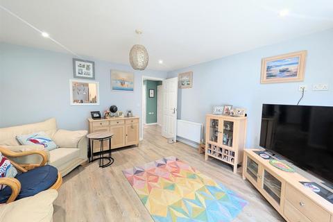2 bedroom apartment for sale, Camborne Close, Bishopstoke, Eastleigh