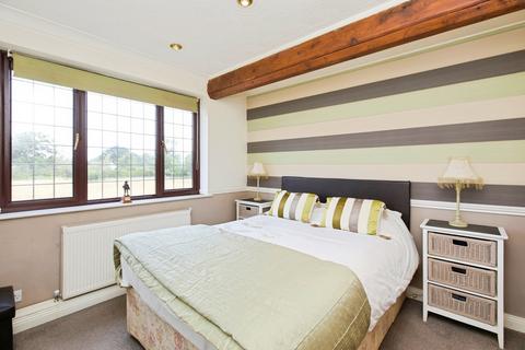 4 bedroom detached house for sale, Uttoxeter Road, Foston, Derby, Derbyshire, DE65
