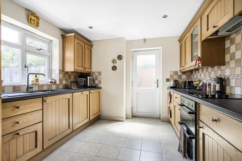 4 bedroom detached house for sale, Bucknell Road, Bicester, OX26