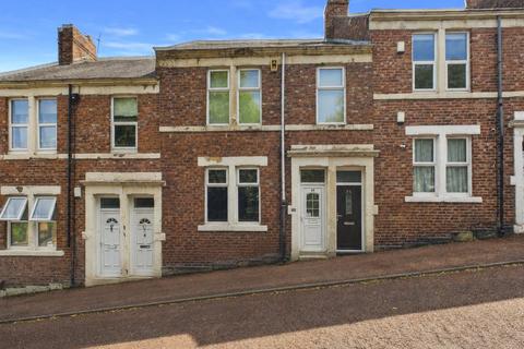 2 bedroom flat for sale, Moore Street, Gateshead NE8