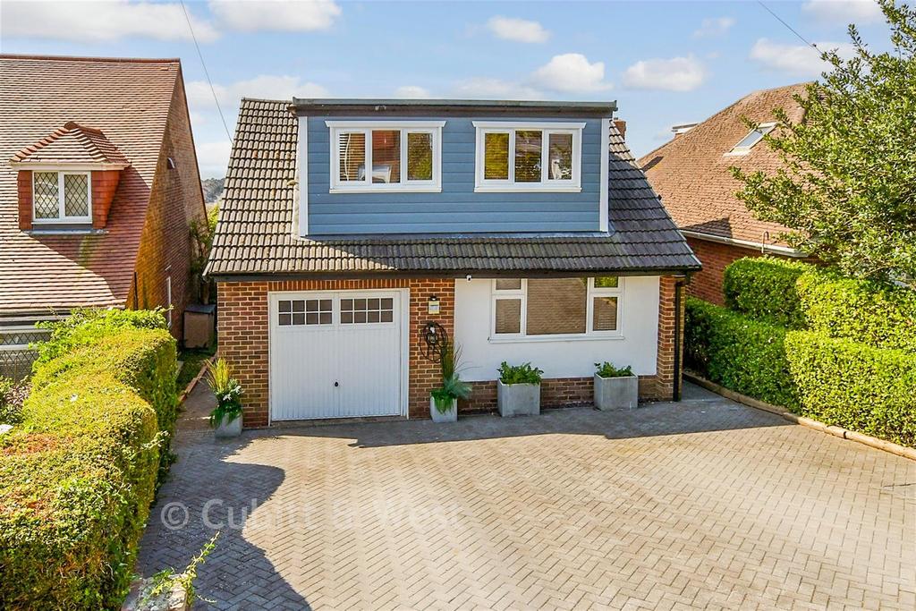 House in Brighton, Woodingdean - View 2