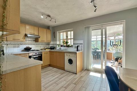 3 bedroom detached house for sale, Linford Walk, Walsgrave On Sowe, Coventry, CV2 2TL