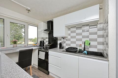 2 bedroom flat for sale, Munnings Road, Norwich