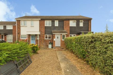 2 bedroom terraced house for sale, Bronte Close, Aylesbury