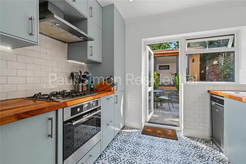 2 bedroom apartment for sale, Pemberton Road, Harringay, London, N4