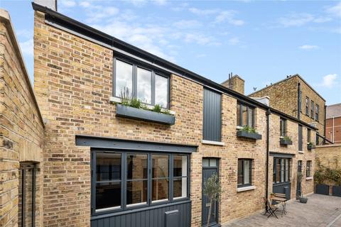 2 bedroom terraced house for sale, Brixtow Mews, SW2