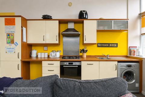 2 bedroom apartment for sale, West Street, Sowerby Bridge, West Yorkshire, HX6