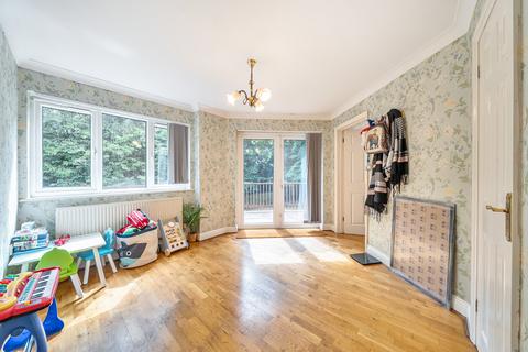 4 bedroom detached house for sale, Wyatts Road, Chorleywood, Rickmansworth