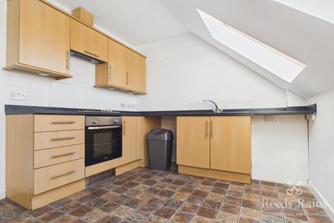 2 bedroom apartment to rent, Heath Road, Chesterfield S42
