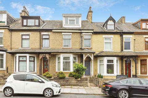 Ashwell Road, Bradford BD8