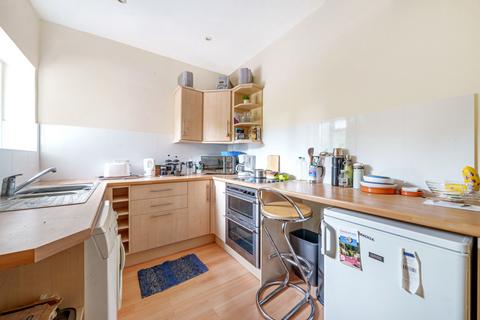 1 bedroom flat for sale, Southdown Road, Shawford, Winchester, Hampshire, SO21