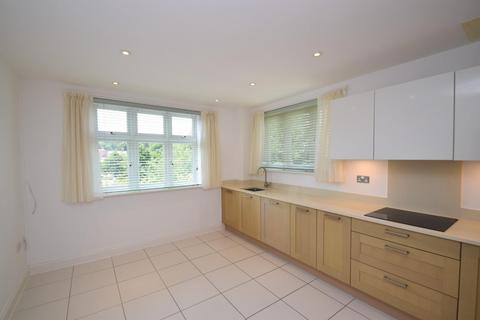 2 bedroom flat to rent, Darley Road, Eastbourne BN20