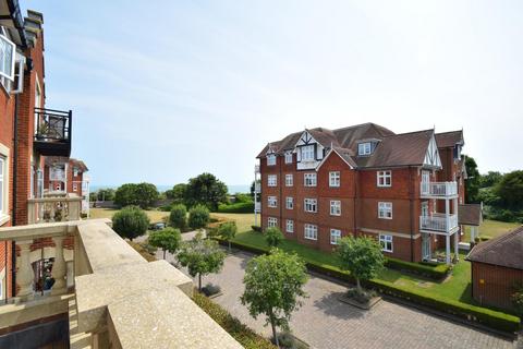 2 bedroom flat to rent, Darley Road, Eastbourne BN20