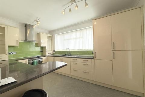 4 bedroom detached bungalow for sale, Southbank Road, Hereford HR1