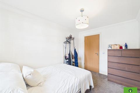 1 bedroom flat for sale, Mawney Road, Romford RM7