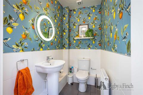 3 bedroom semi-detached house for sale, Oakfield, Radcliffe-On-Trent, Nottingham