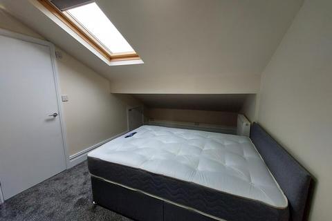 Studio to rent, Bairstow Street, Preston