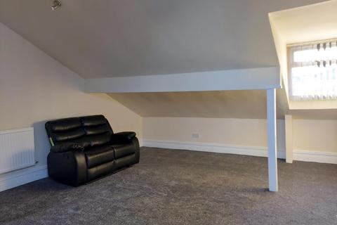 Studio to rent, Bairstow Street, Preston