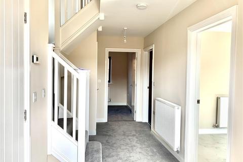4 bedroom detached house to rent, Strawberry Fields, Easterton, Devizes