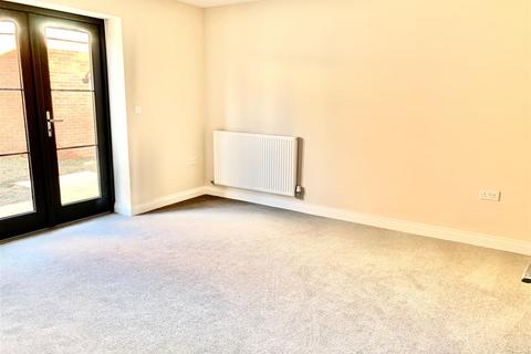 4 bedroom detached house to rent, Strawberry Fields, Easterton, Devizes